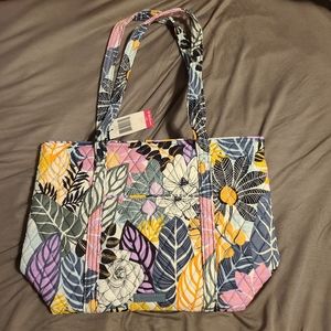 Vera Bradley tote bag